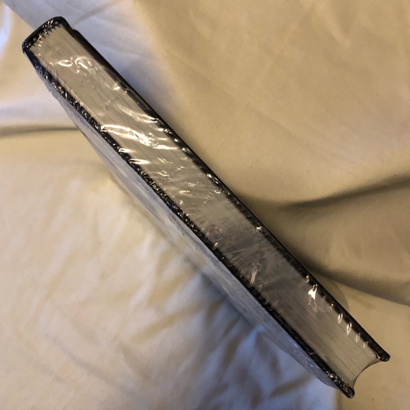 ZENIMAX The Elder Scrolls Online Summerset Collector’s Edition Guide - Picture 11 of 13